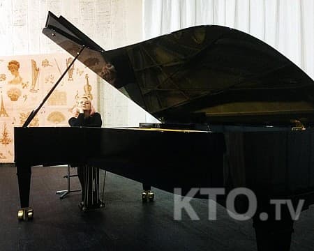 Мария Зингер - Мария Зингер zinger_piano f9755ba9.jpg